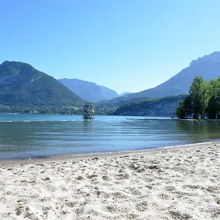 Alp - Triangle Dor Parking Gratuit 3 *